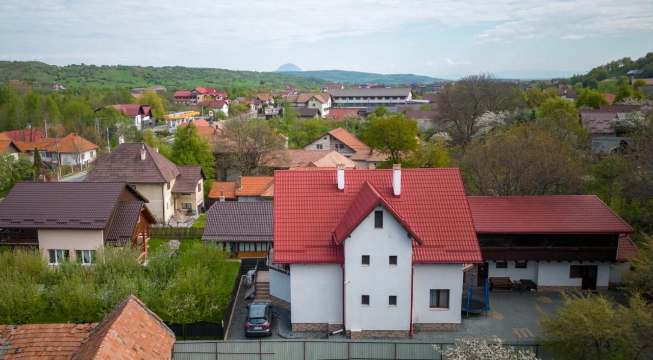 Amedeia Hotel Bran  Bagian luar foto