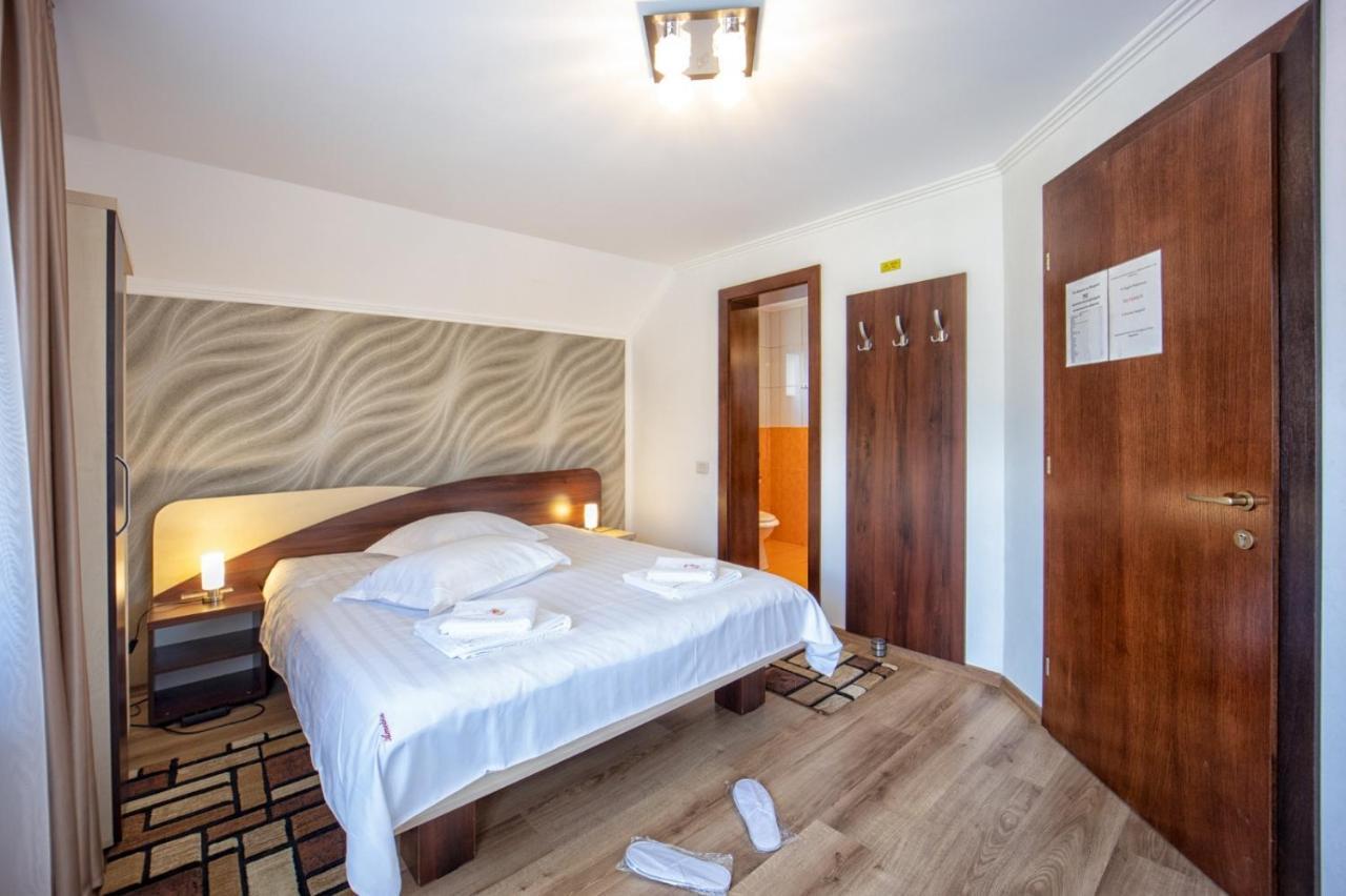 Amedeia Hotel Bran  Bagian luar foto